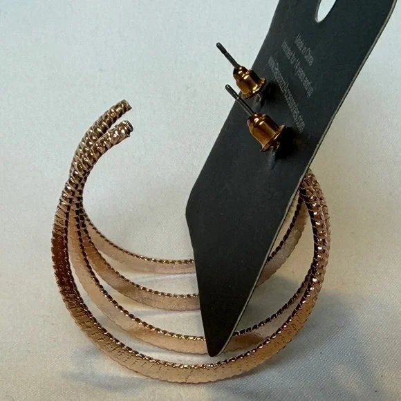 Paparazzi Rose Gold Double Hoop Earrings - Picture 4 of 5